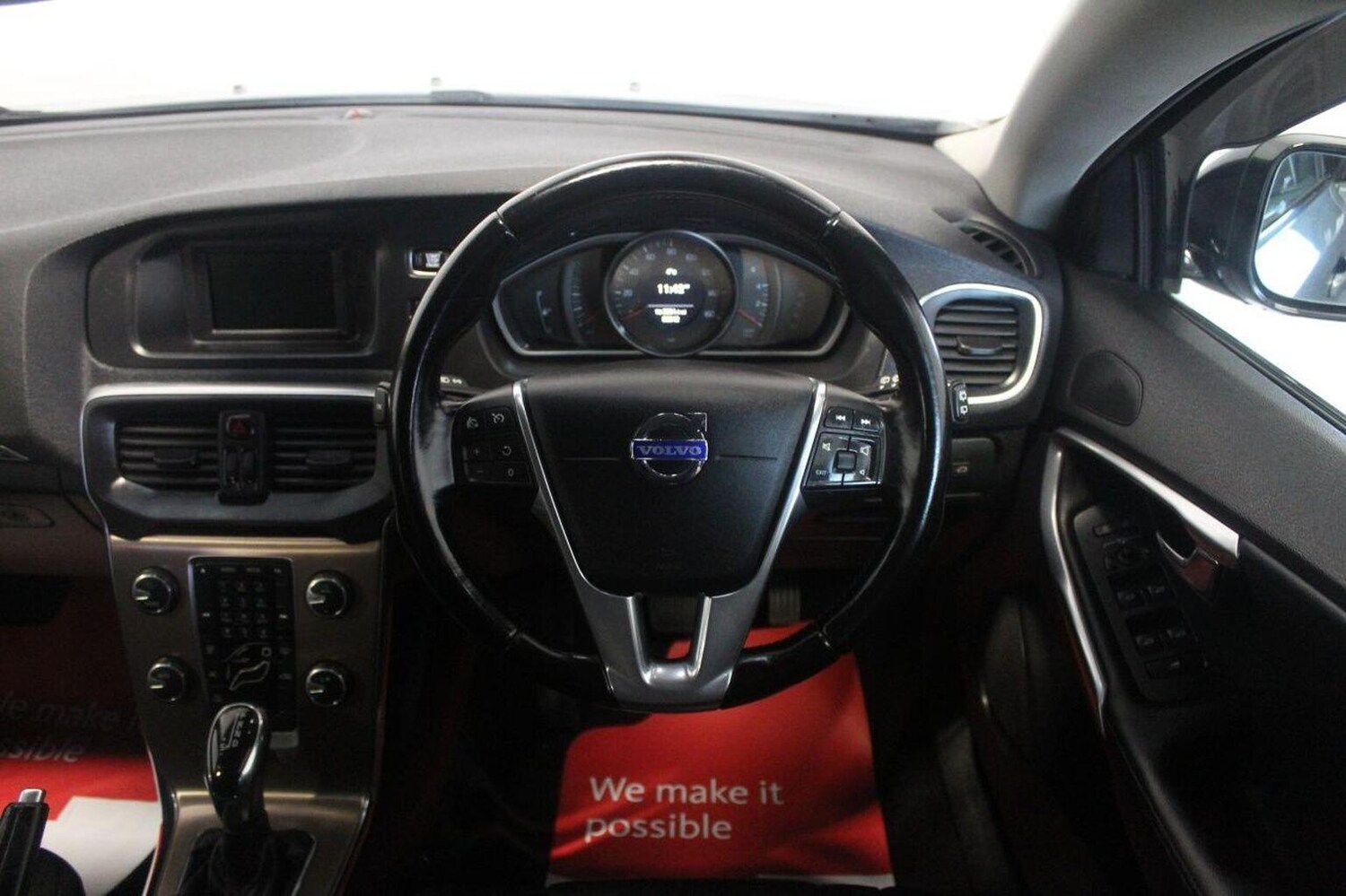 Used Volvo V40 2014 for sale - 77558588: Photo 39