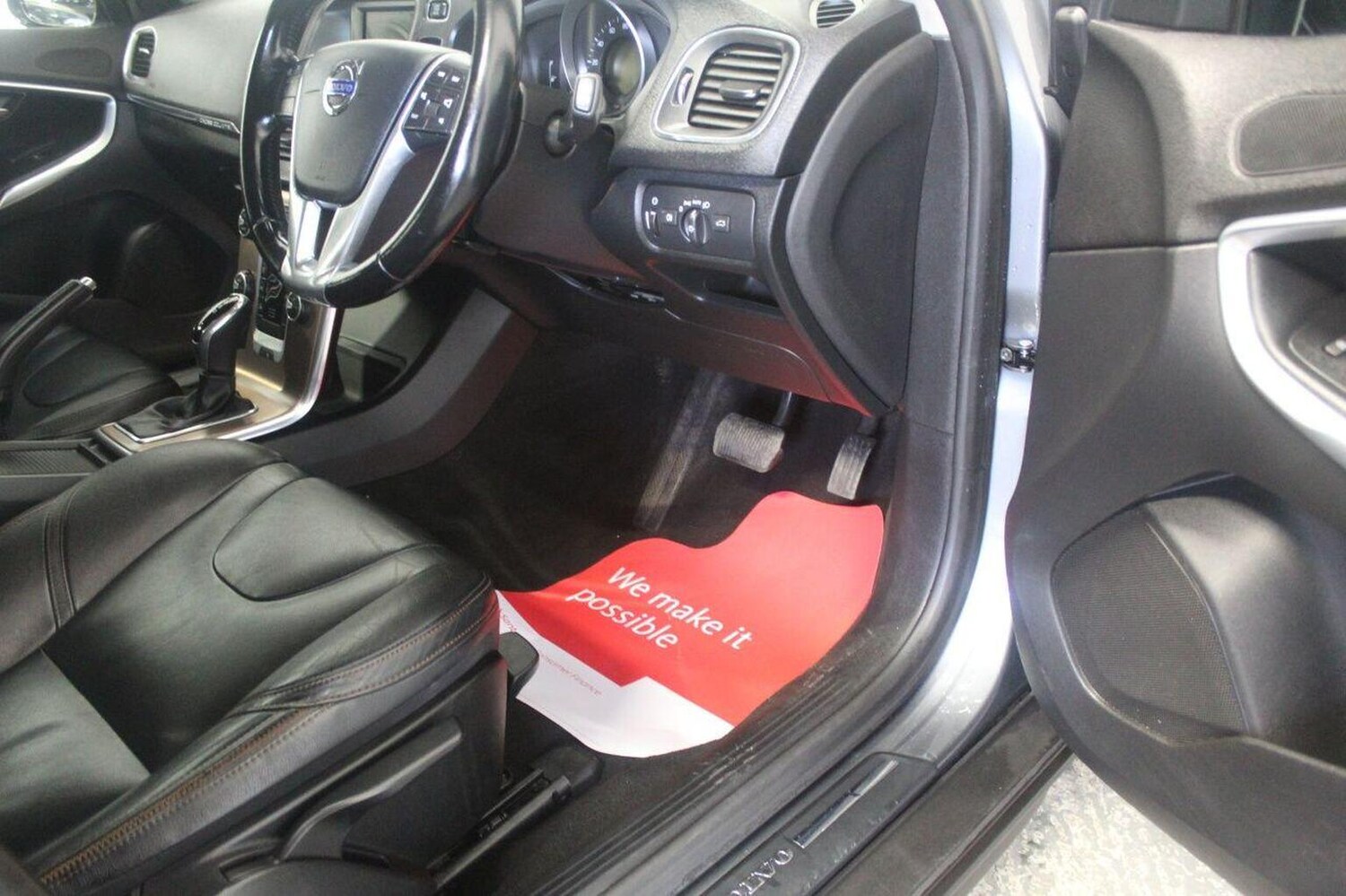 Used Volvo V40 2014 for sale - 77558588: Photo 43