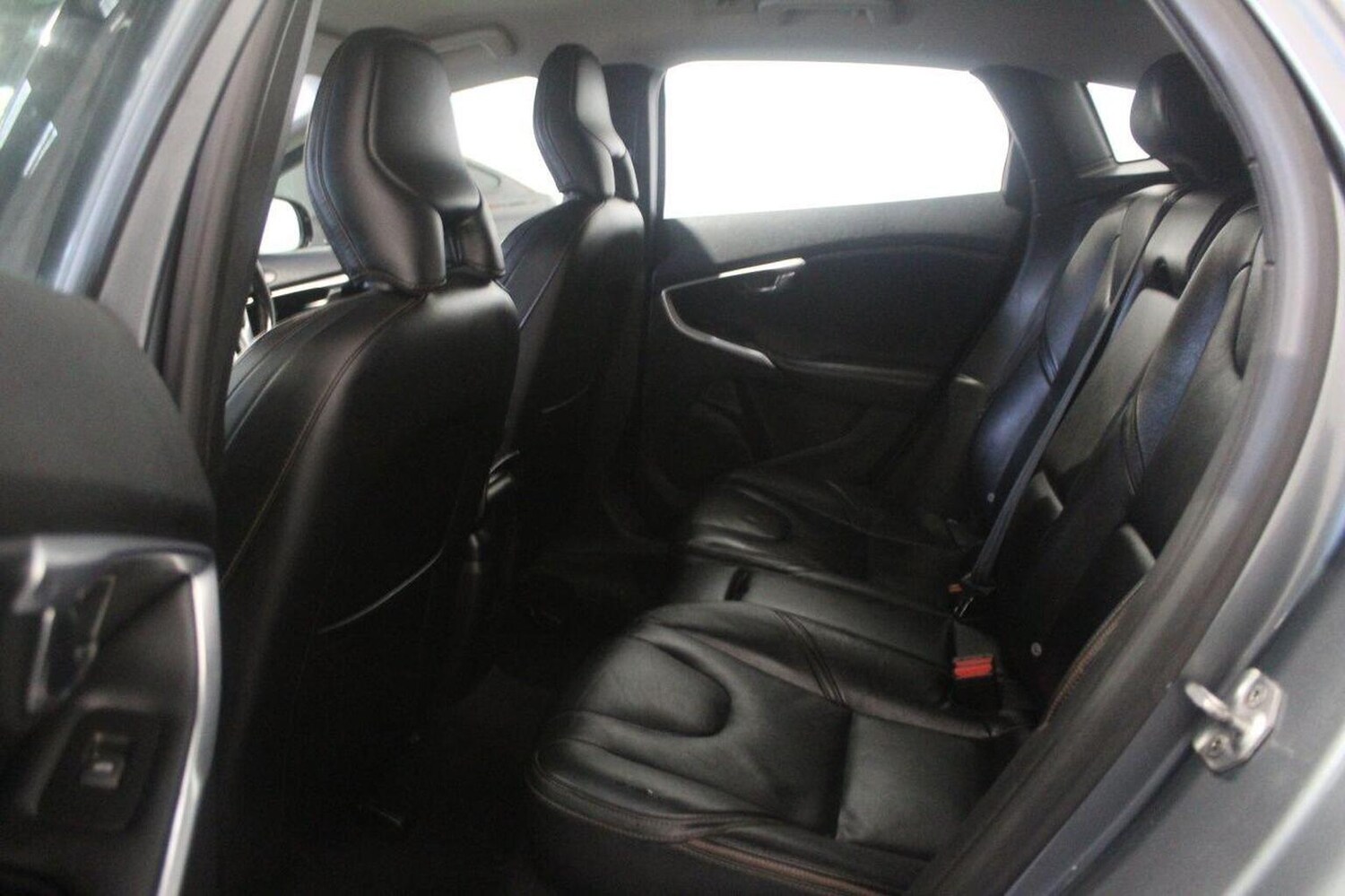 Used Volvo V40 2014 for sale - 77558588: Photo 46