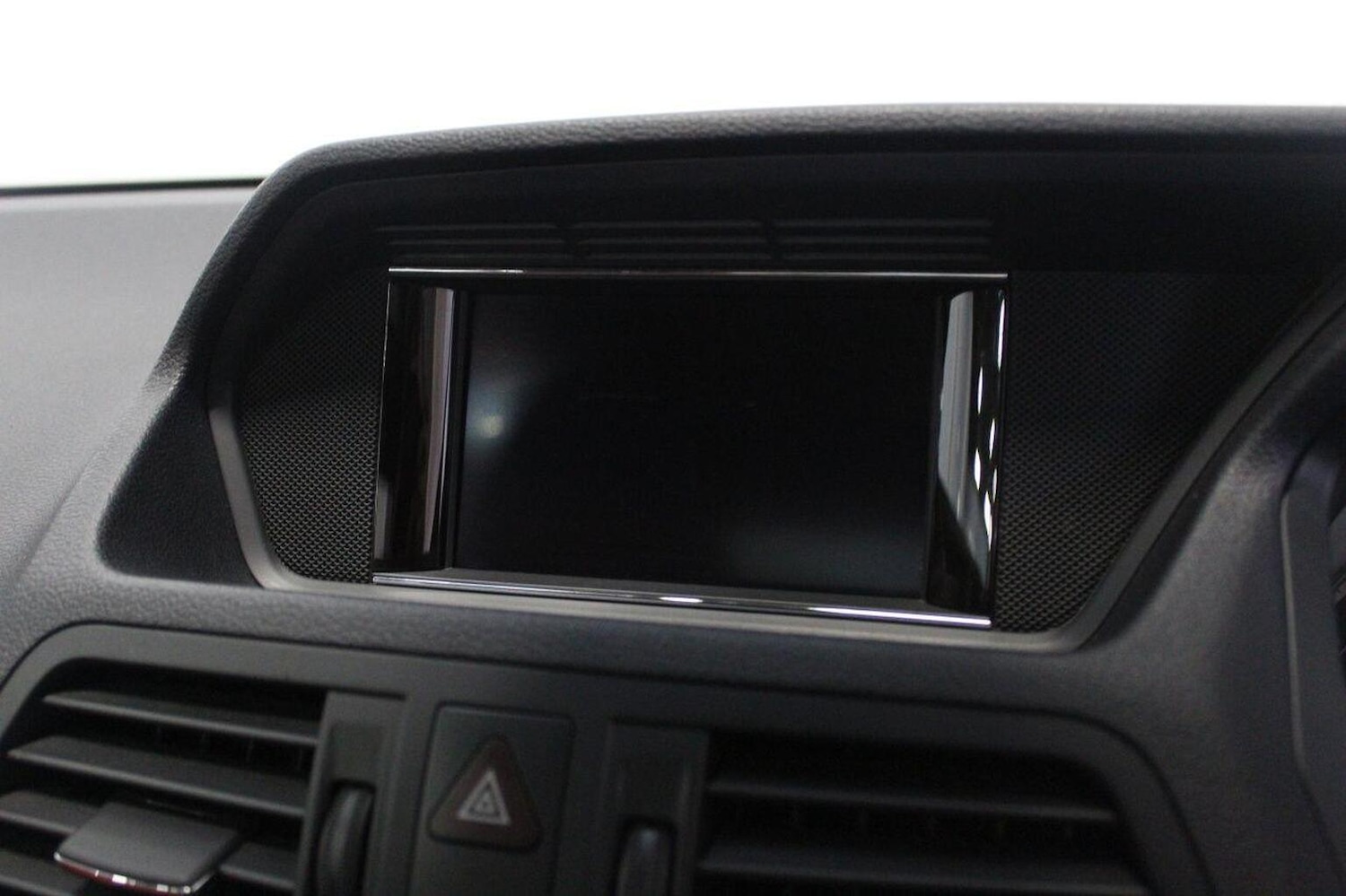 Used Mercedes-Benz E Class 2012 for sale - 77968651: Photo 39