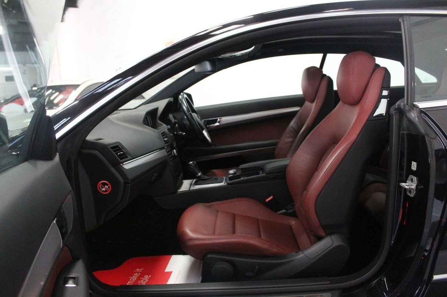 Used Mercedes-Benz E Class 2012 for sale - 77968651: Photo 51