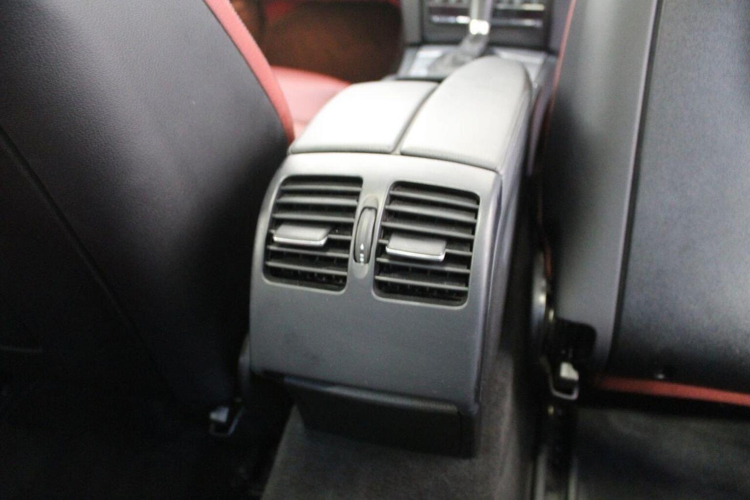 Used Mercedes-Benz E Class 2012 for sale - 77968651: Photo 55