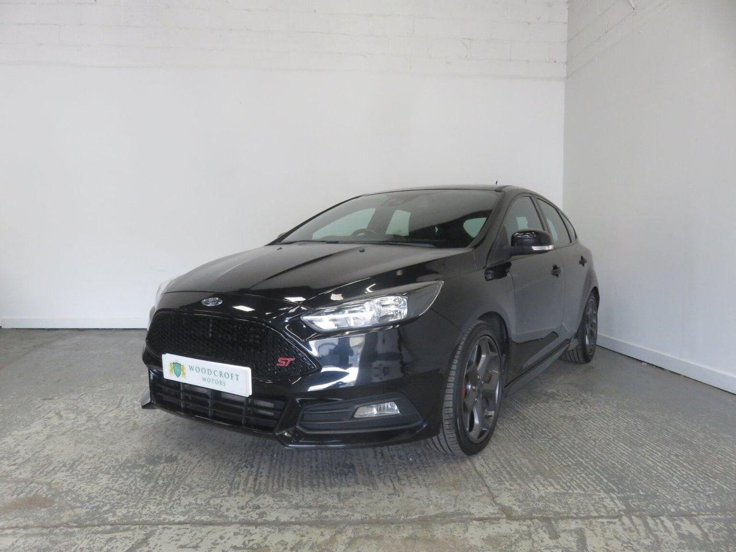 Used Ford Focus 2017 for sale - 77494890: Photo 2