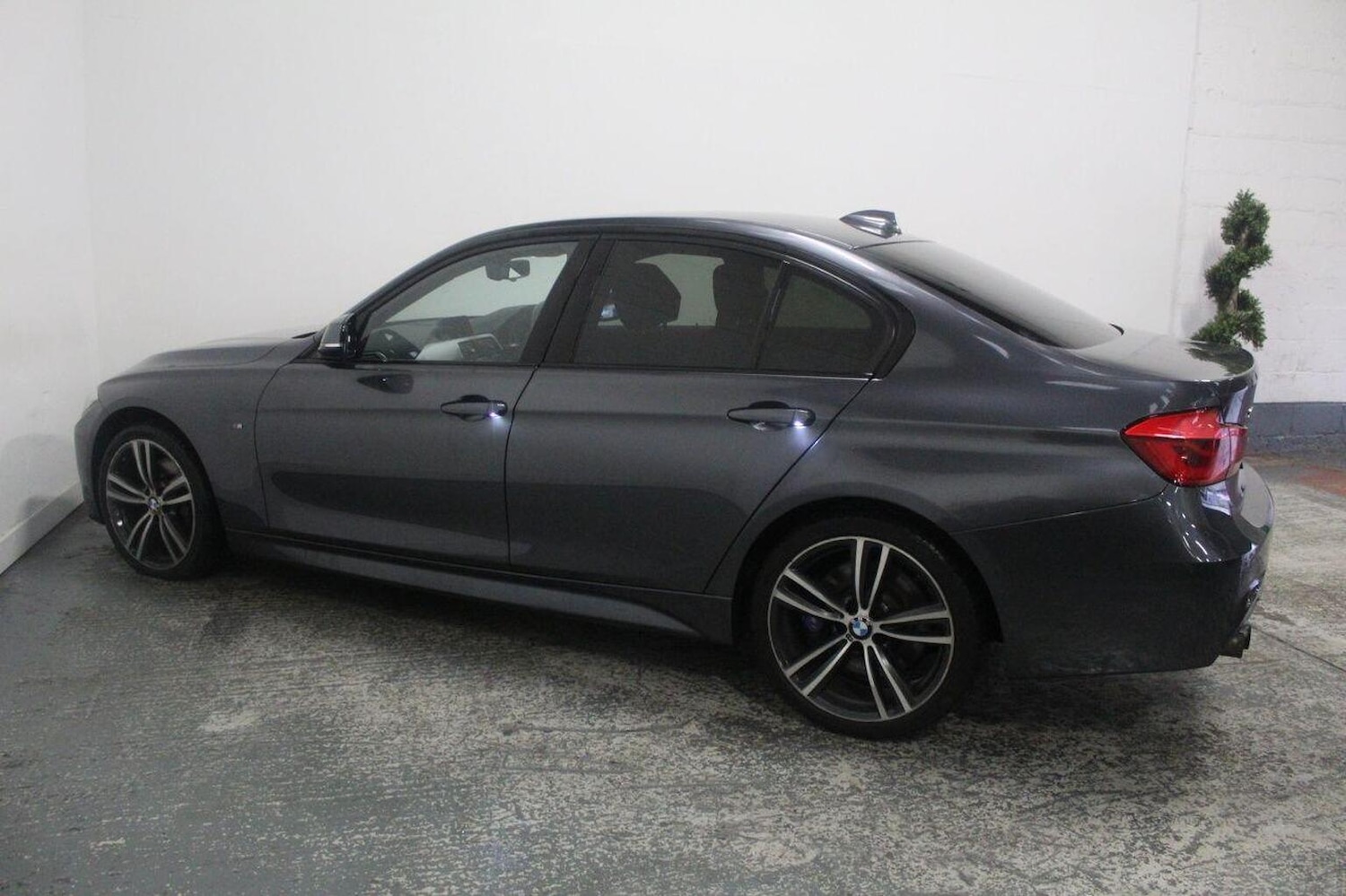 Used BMW 3 Series 2016 for sale - 77937813: Photo 10