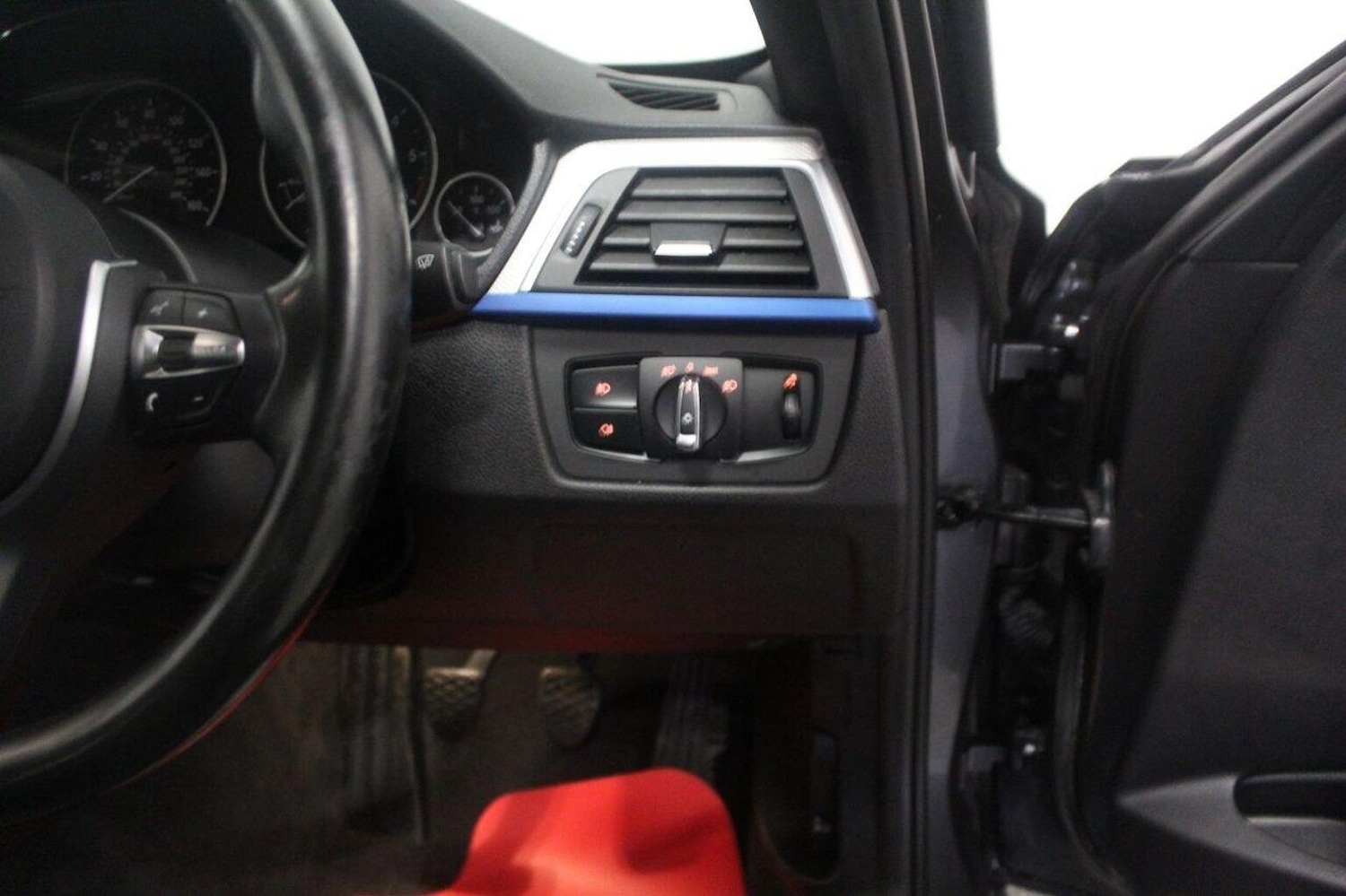 Used BMW 3 Series 2016 for sale - 77937813: Photo 49