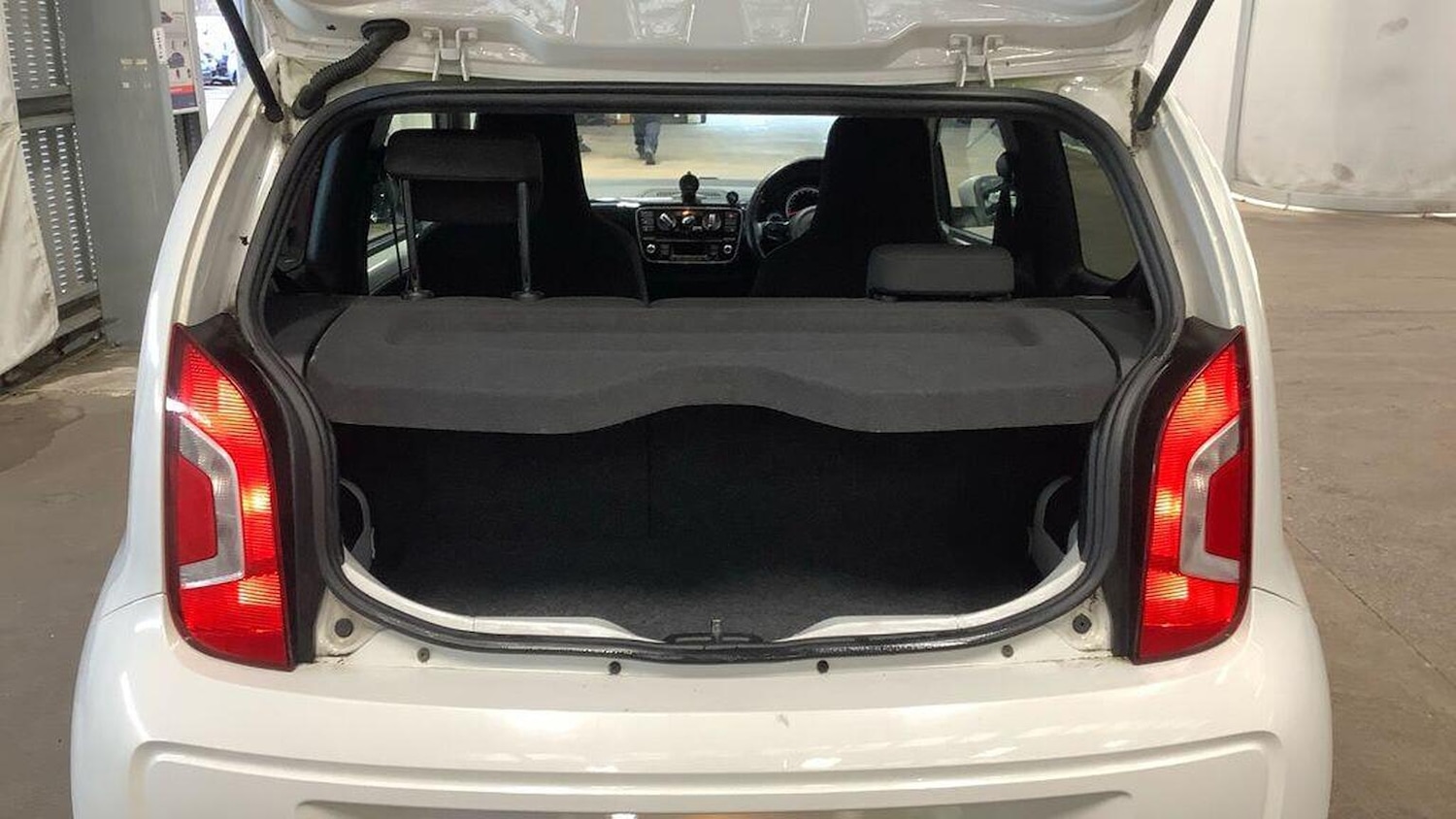 Used Volkswagen up! 2014 for sale - 77020598: Photo 10