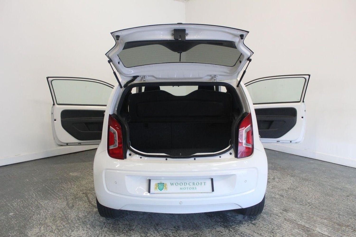 Used Volkswagen up! 2014 for sale - 77020598: Photo 21