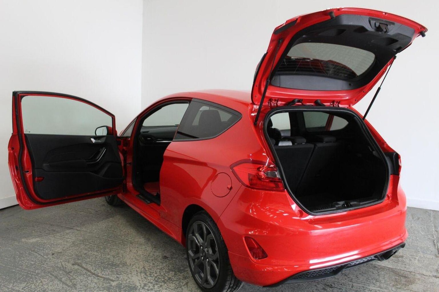 Used Ford Fiesta 2018 for sale - 76559987: Photo 19