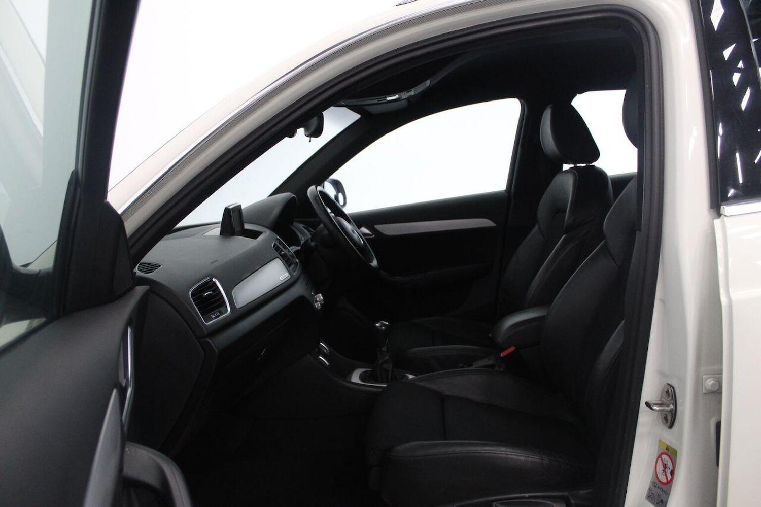 Used Audi Q3 2013 for sale - 77938003: Photo 52