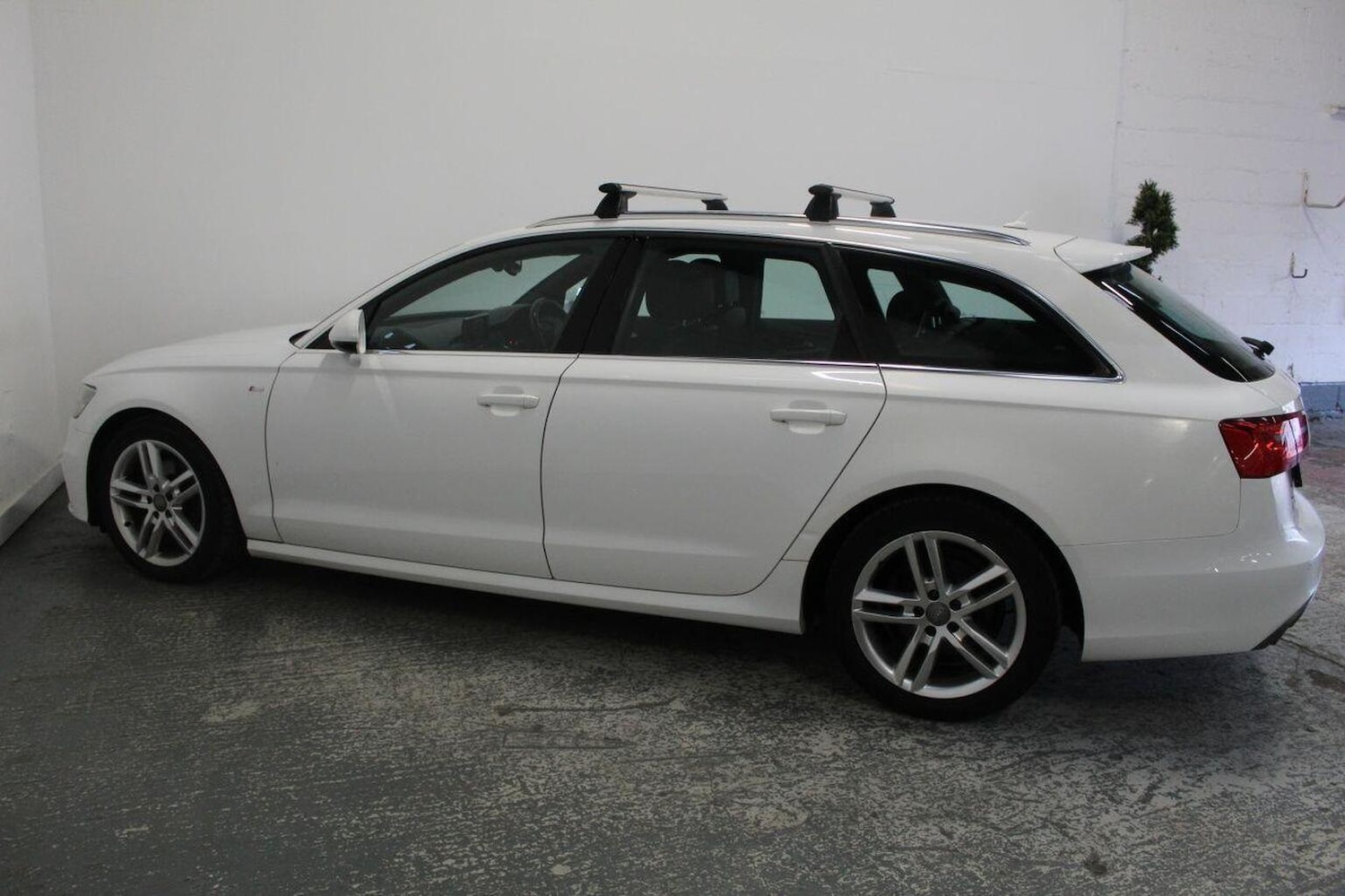 Used Audi A6 2014 for sale - 77977104: Photo 10
