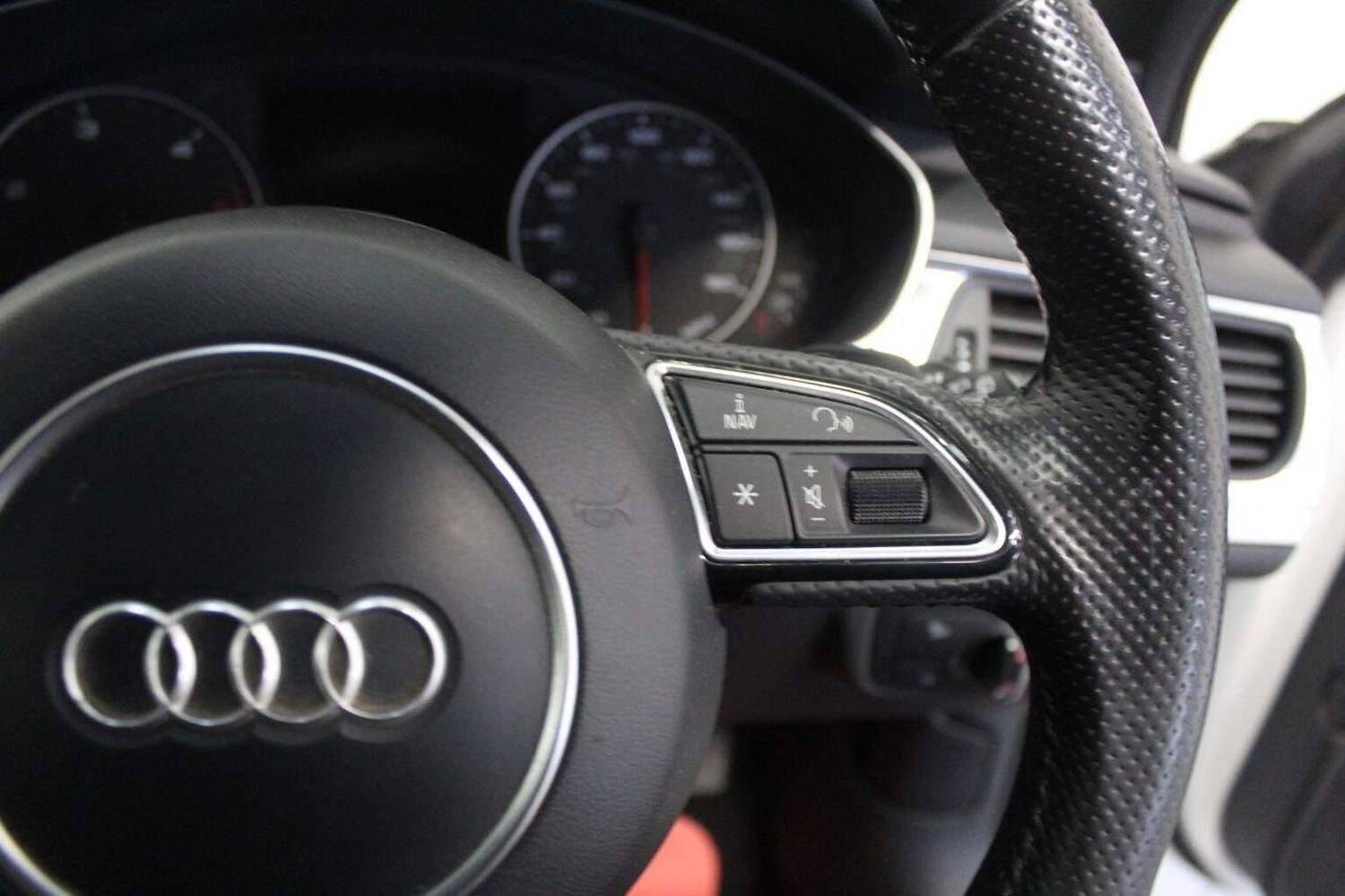 Used Audi A6 2014 for sale - 77977104: Photo 47