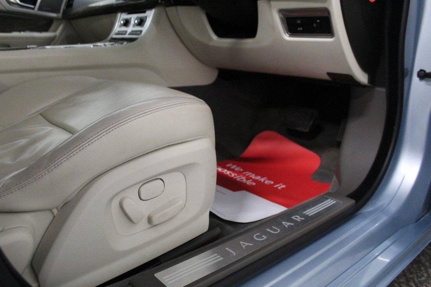 Used Jaguar XF 2013 for sale - 76521054: Photo 49