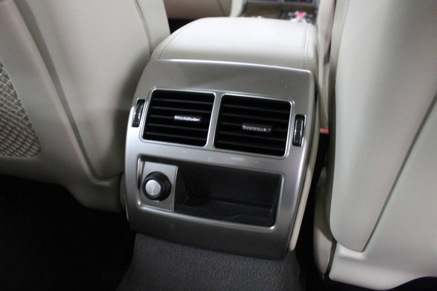 Used Jaguar XF 2013 for sale - 76521054: Photo 54