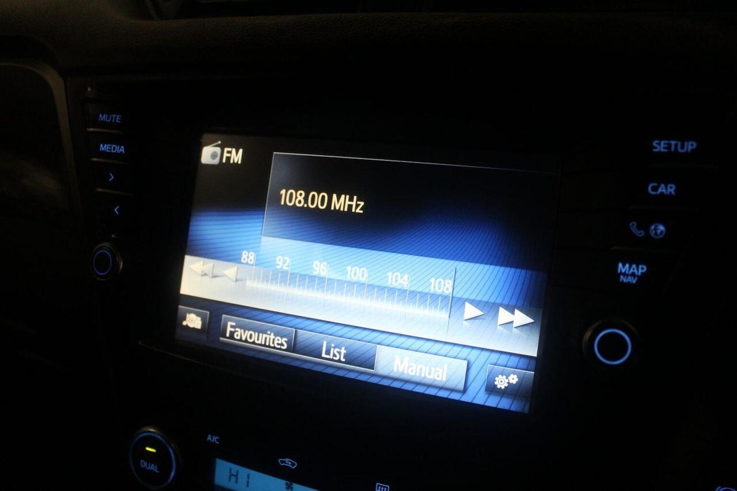 Used Toyota Avensis 2015 for sale - 77937859: Photo 35