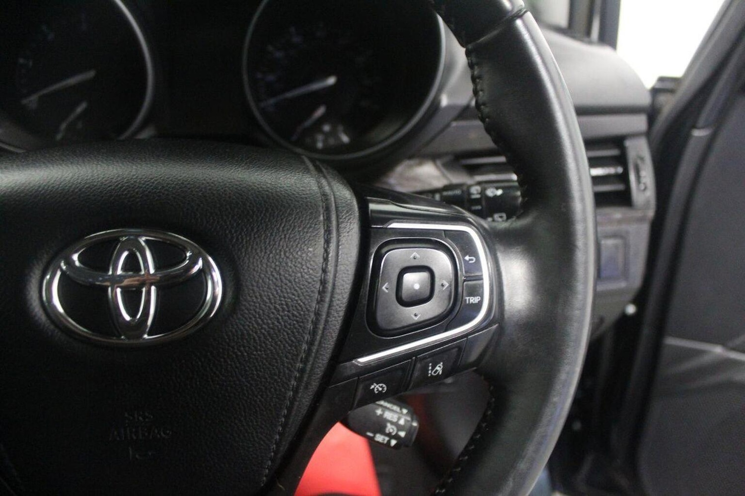 Used Toyota Avensis 2015 for sale - 77937859: Photo 47