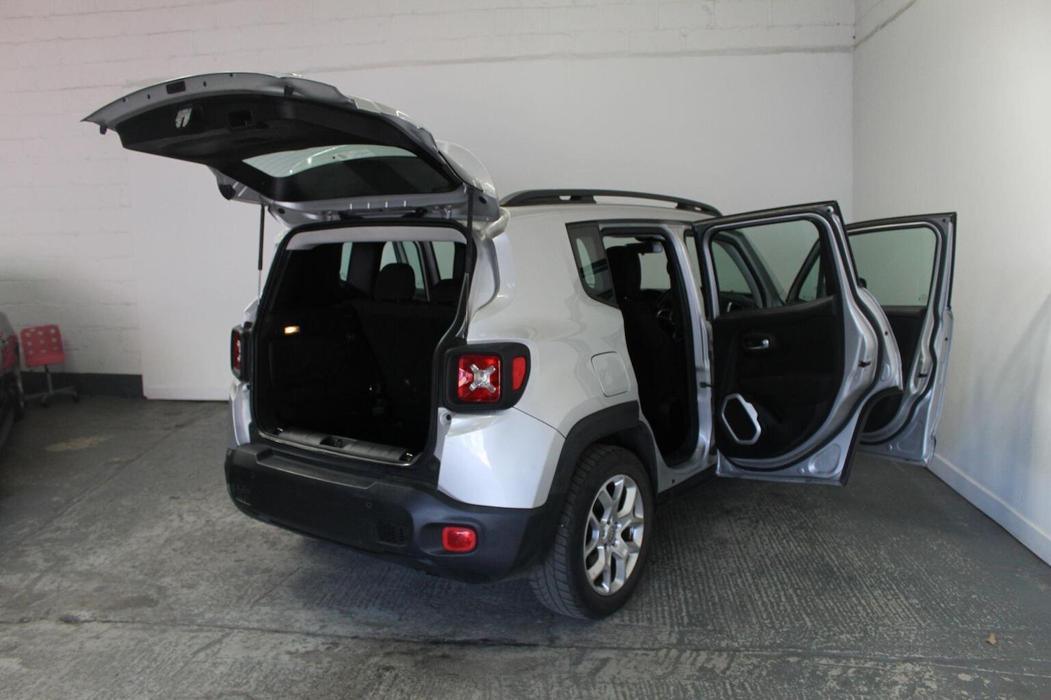 Used Jeep Renegade 2016 for sale - 77938062: Photo 21