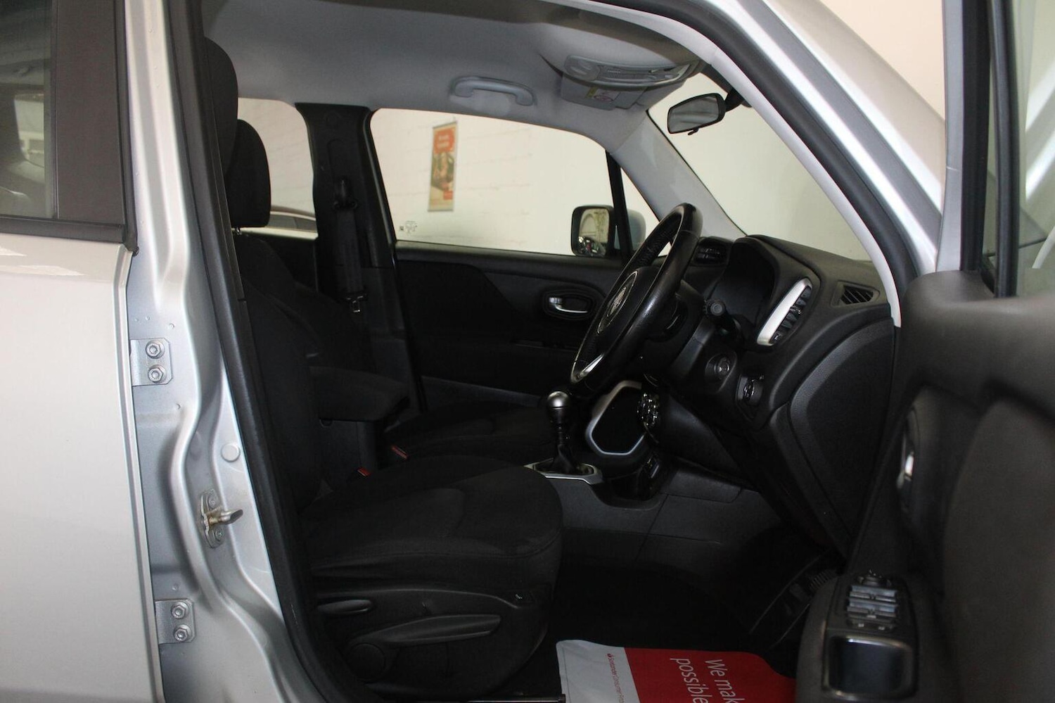 Used Jeep Renegade 2016 for sale - 77938062: Photo 29