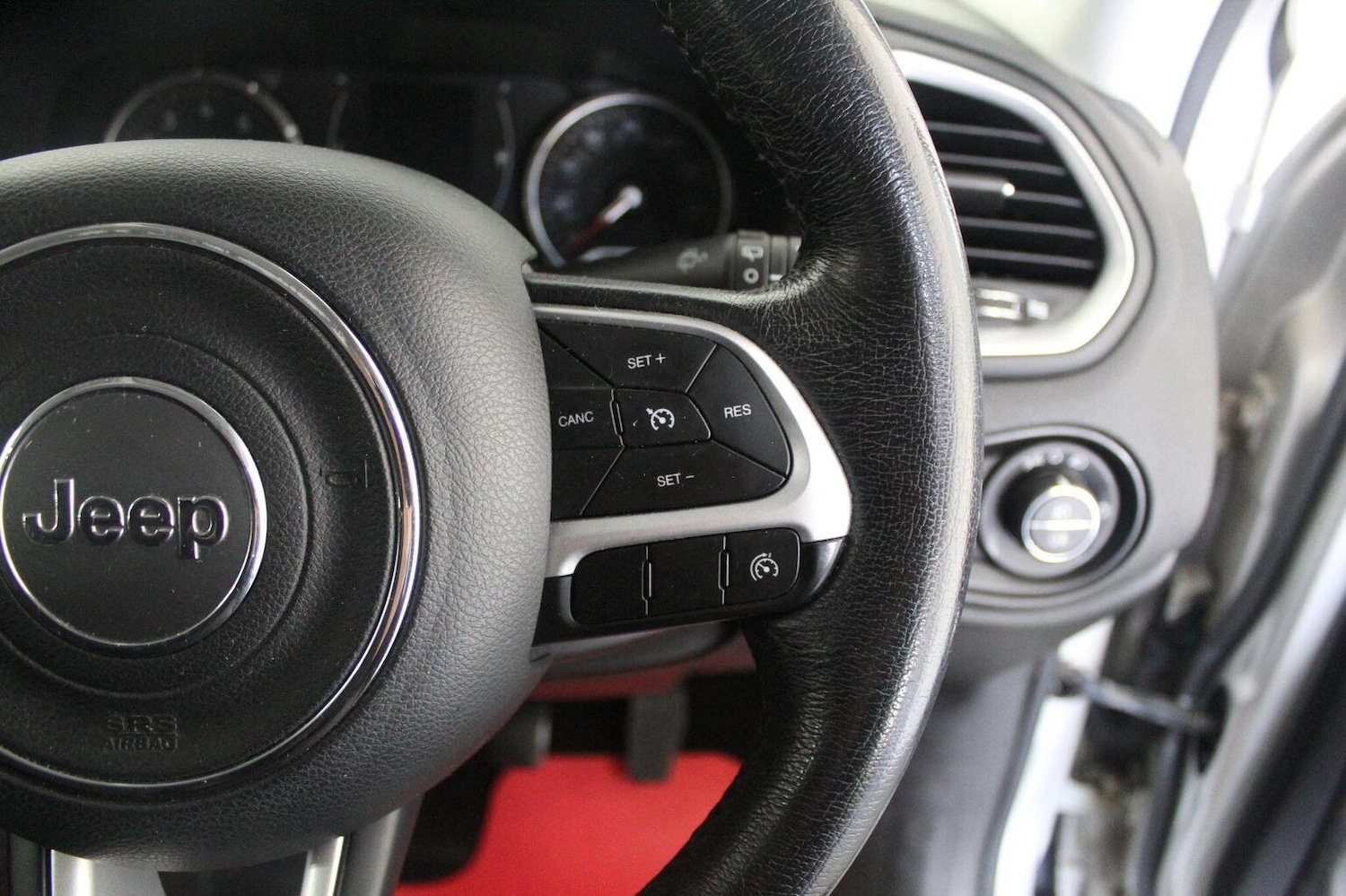 Used Jeep Renegade 2016 for sale - 77938062: Photo 45