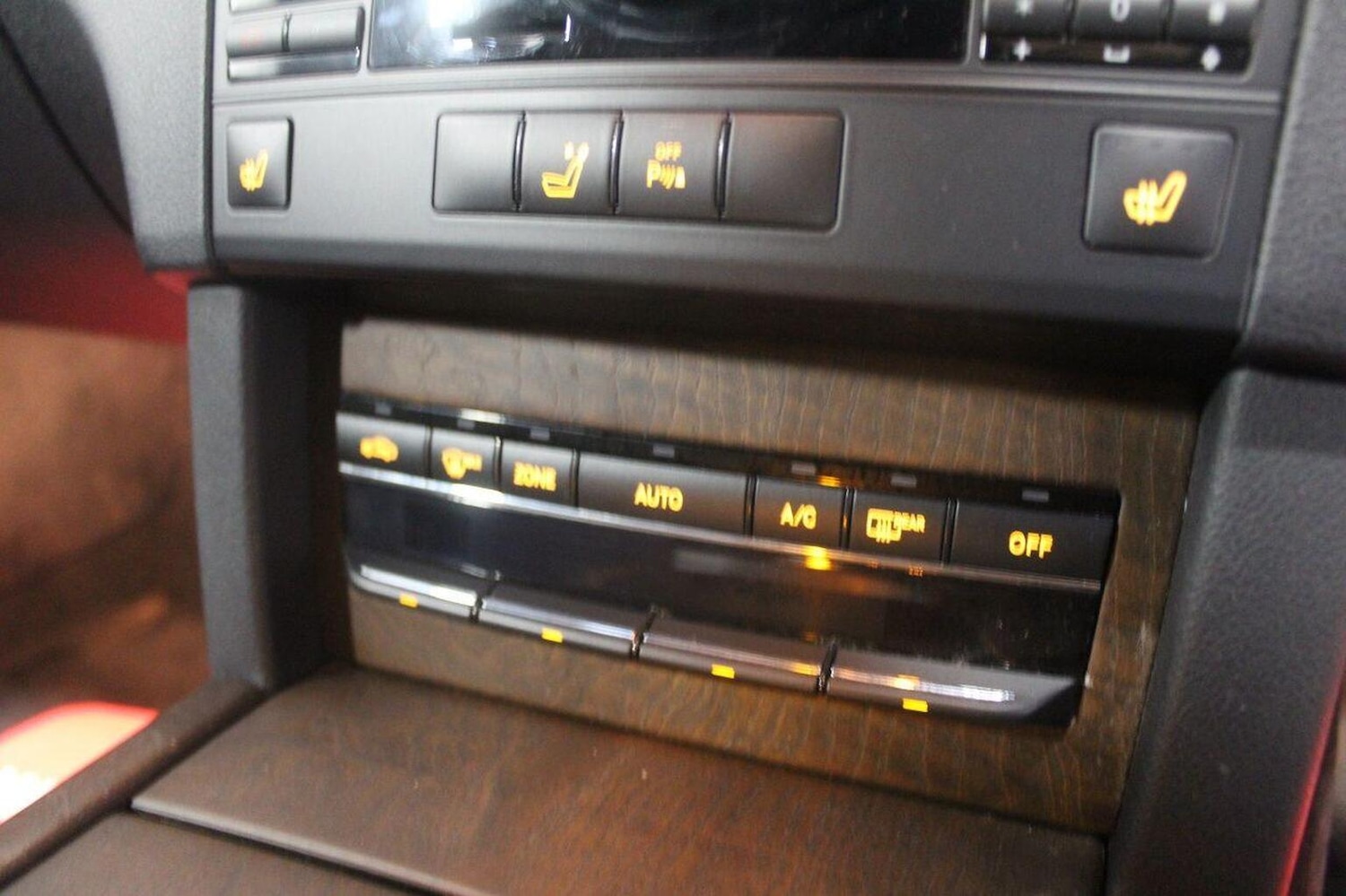 Used Mercedes-Benz E Class 2012 for sale - 77781769: Photo 41