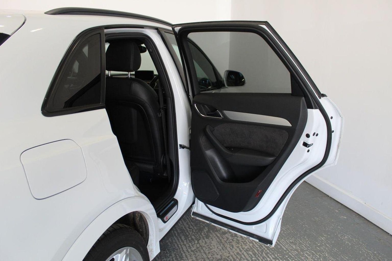 Vehicle 27