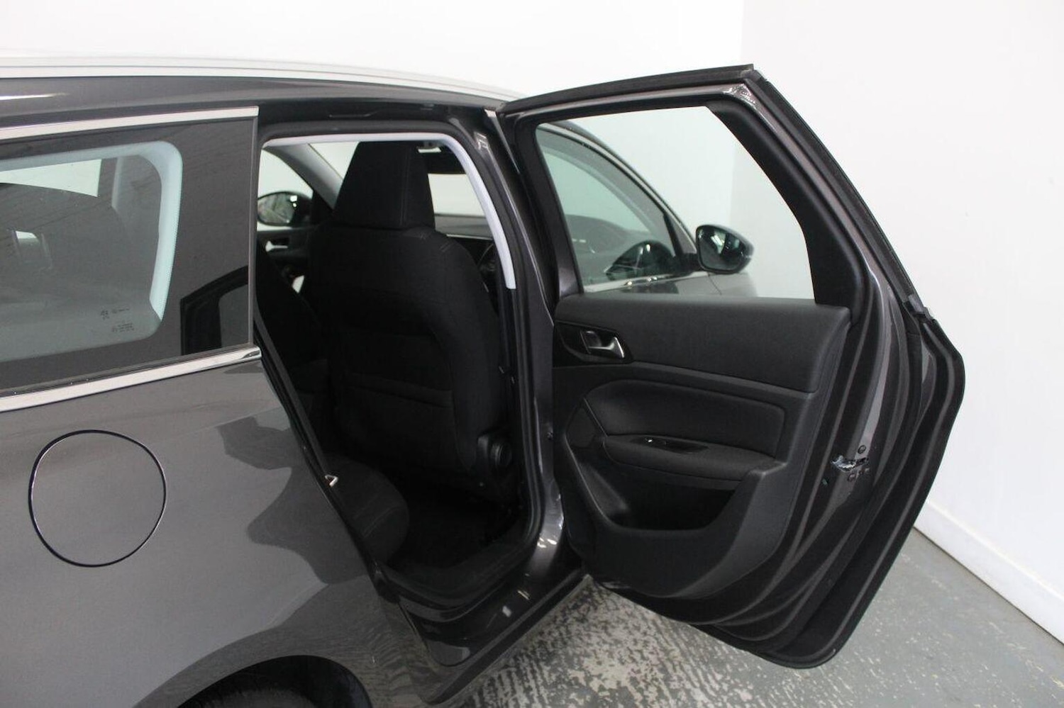 Used Peugeot 308 SW 2017 for sale - 76455416: Photo 26