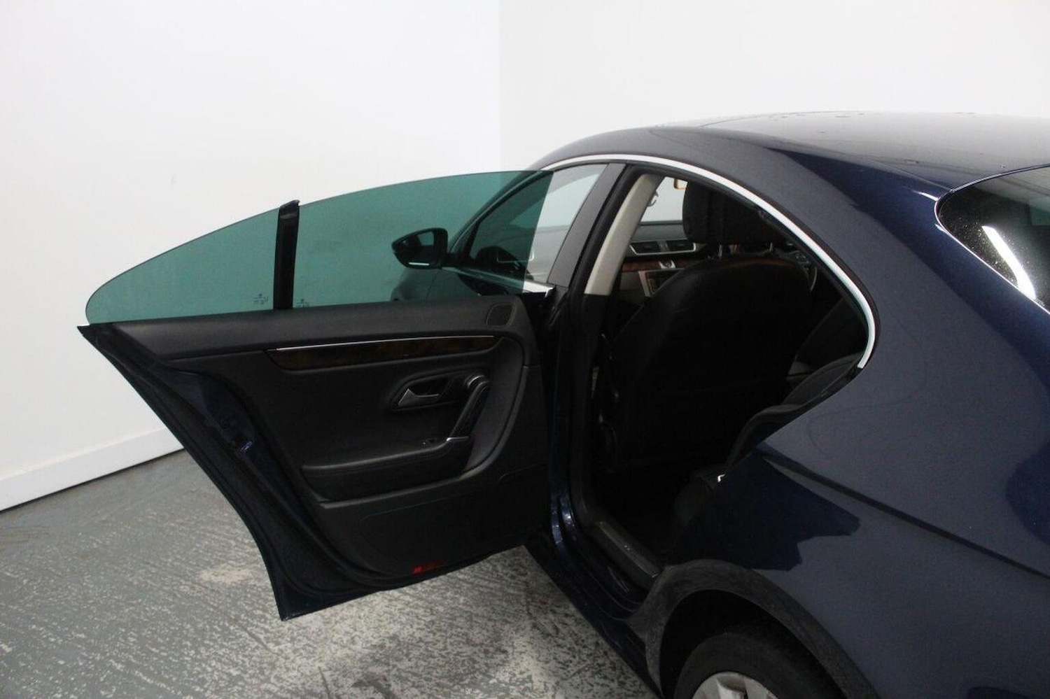 Used Volkswagen CC 2014 for sale - 76444428: Photo 25