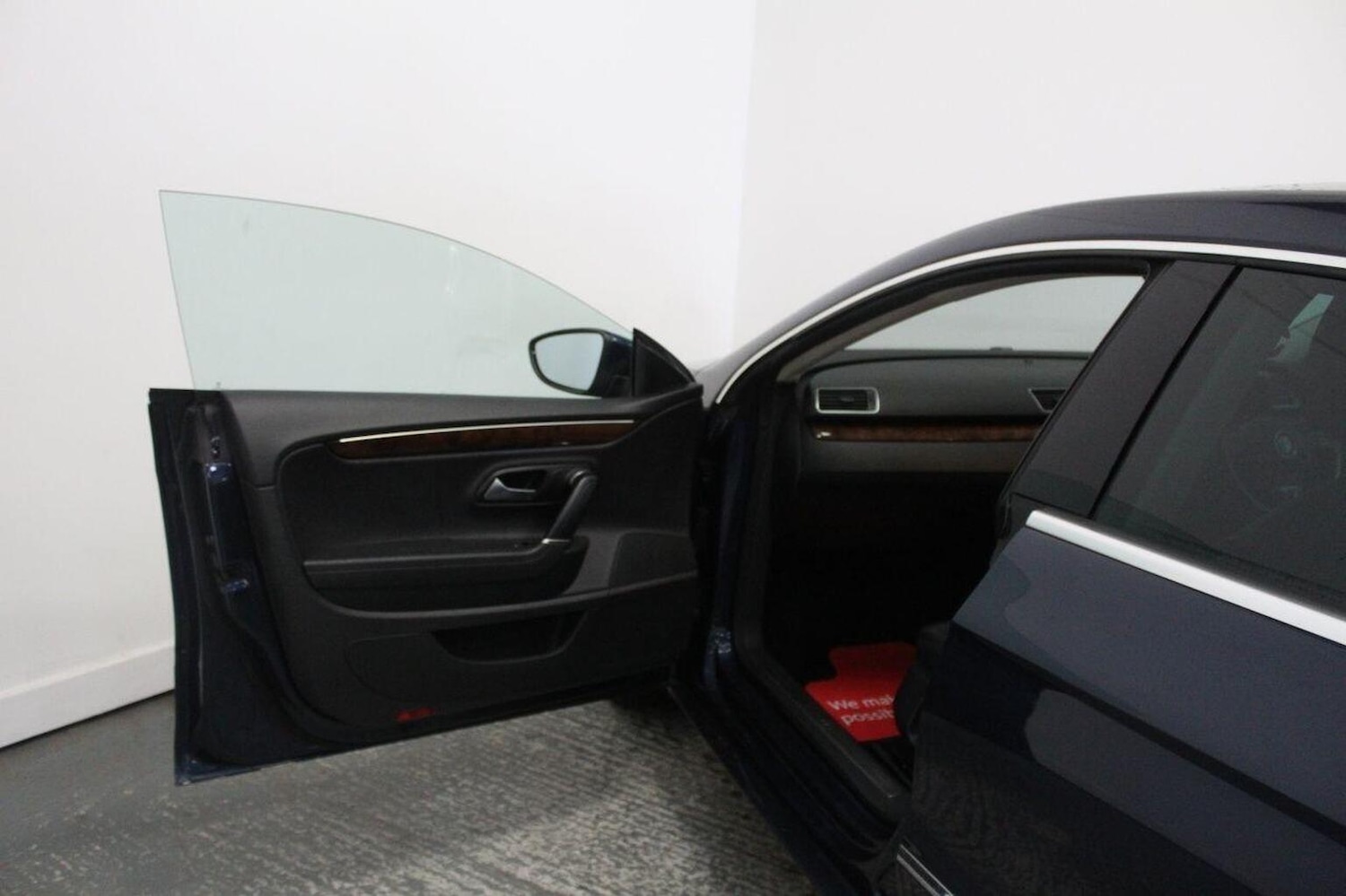 Used Volkswagen CC 2014 for sale - 76444428: Photo 26