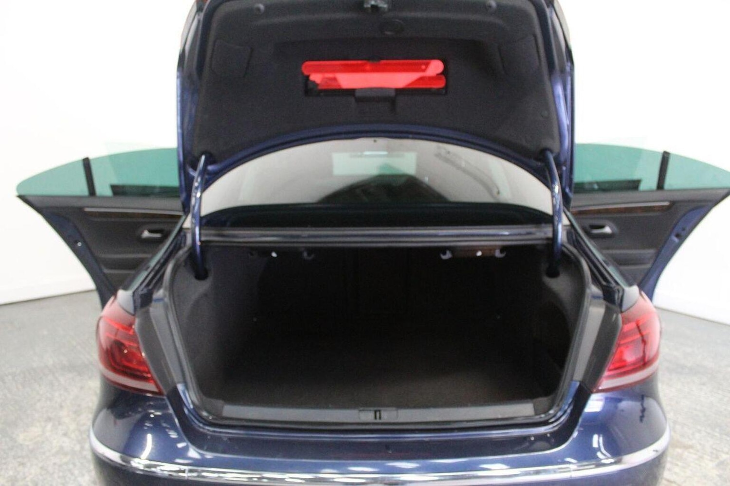 Used Volkswagen CC 2014 for sale - 76444428: Photo 30