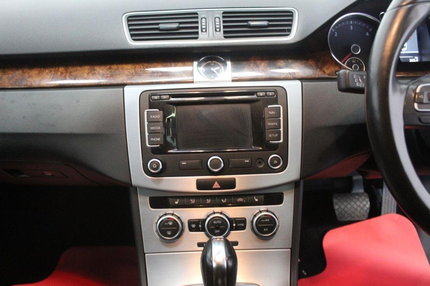 Used Volkswagen CC 2014 for sale - 76444428: Photo 35