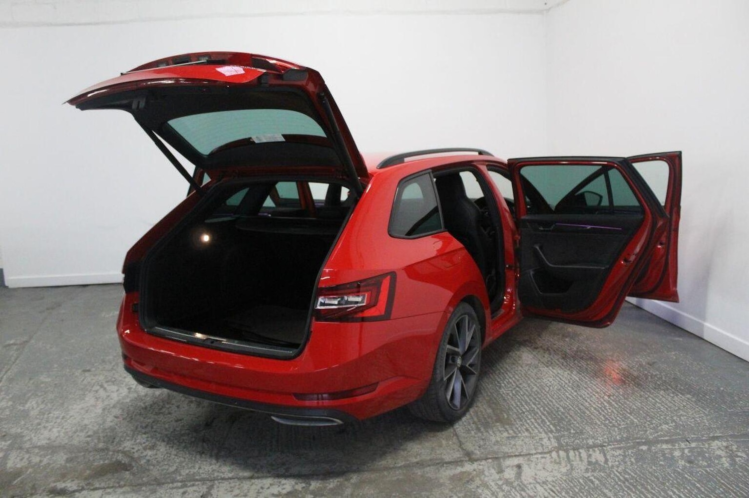 Used Skoda Superb 2016 for sale - 77937960: Photo 22