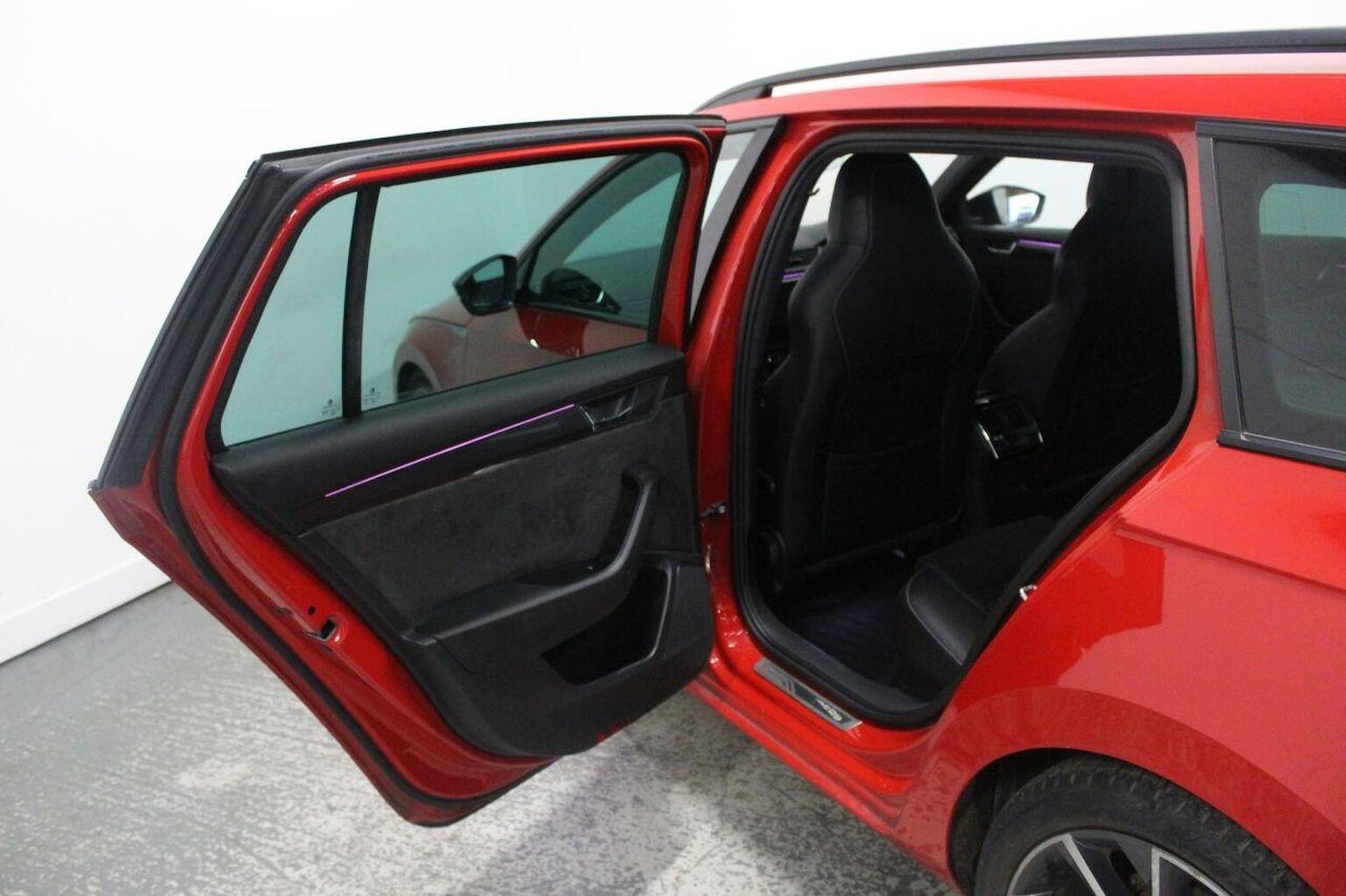 Used Skoda Superb 2016 for sale - 77937960: Photo 28