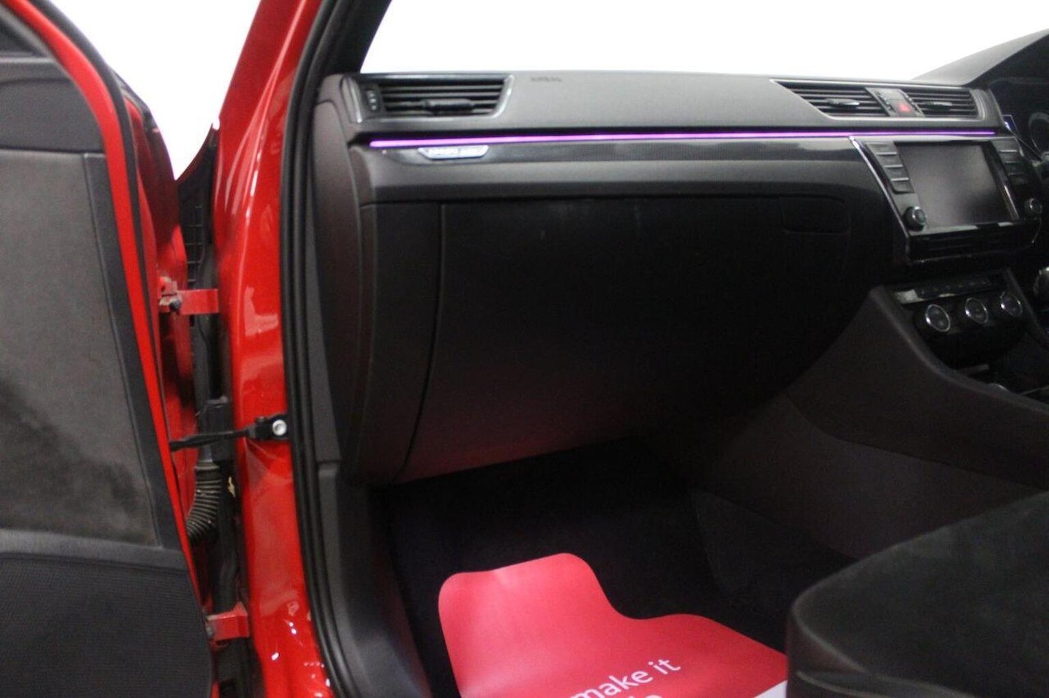 Used Skoda Superb 2016 for sale - 77937960: Photo 32