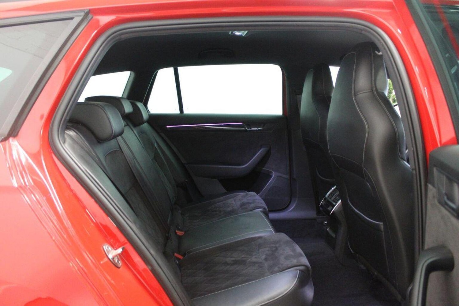 Used Skoda Superb 2016 for sale - 77937960: Photo 52