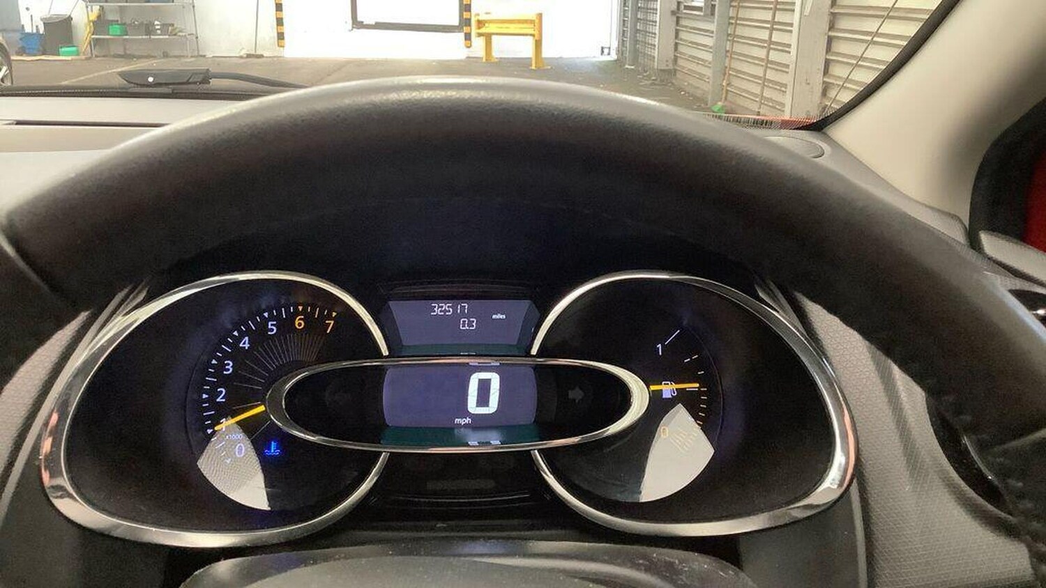 Used Renault Clio 2015 for sale - 77709082: Photo 15