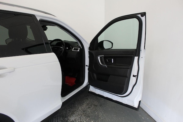 Used Land Rover Discovery Sport 2016 for sale - 76347153: Photo 26
