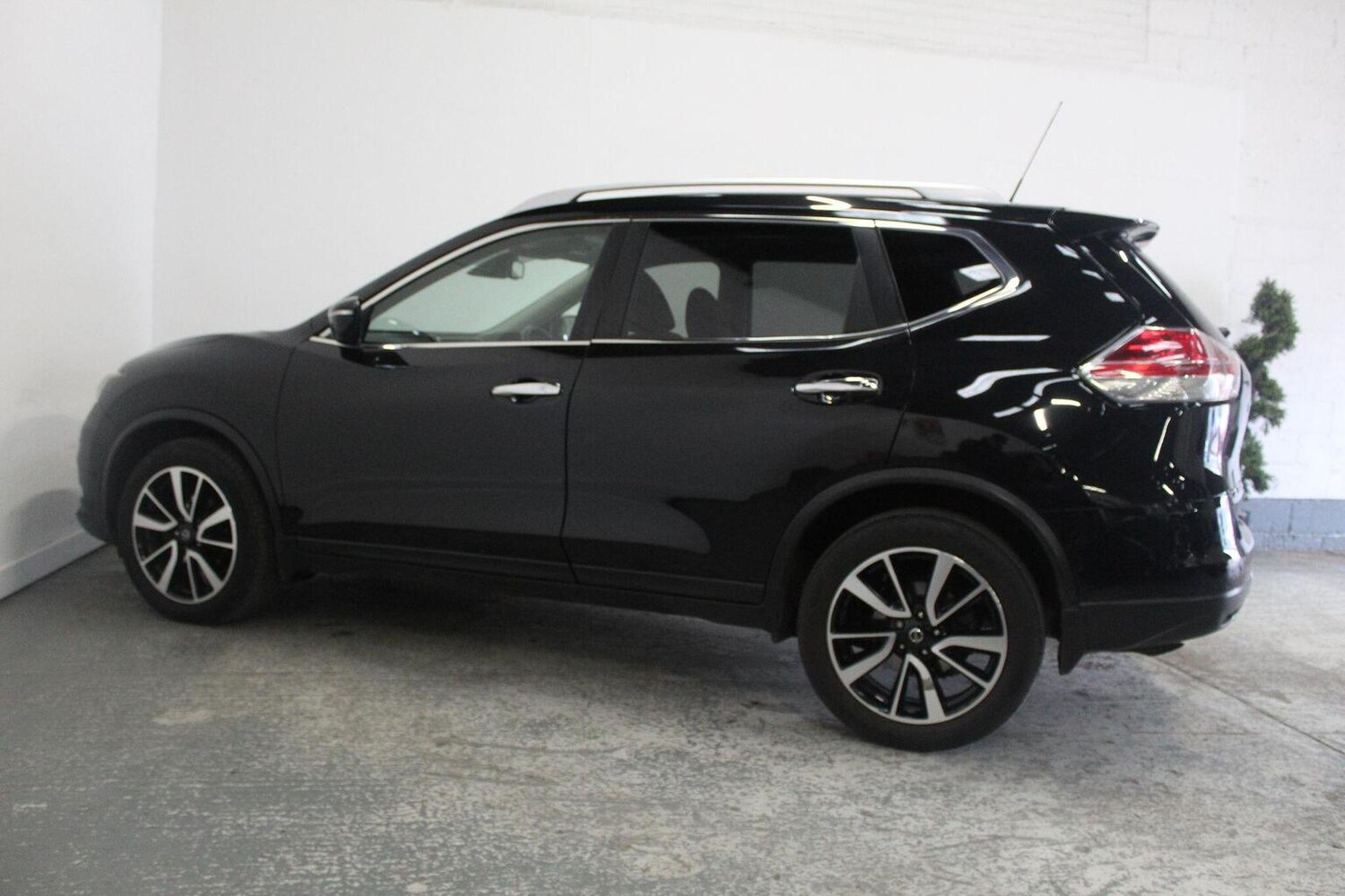 Used Nissan X-Trail 2017 for sale - 78112051: Photo 10