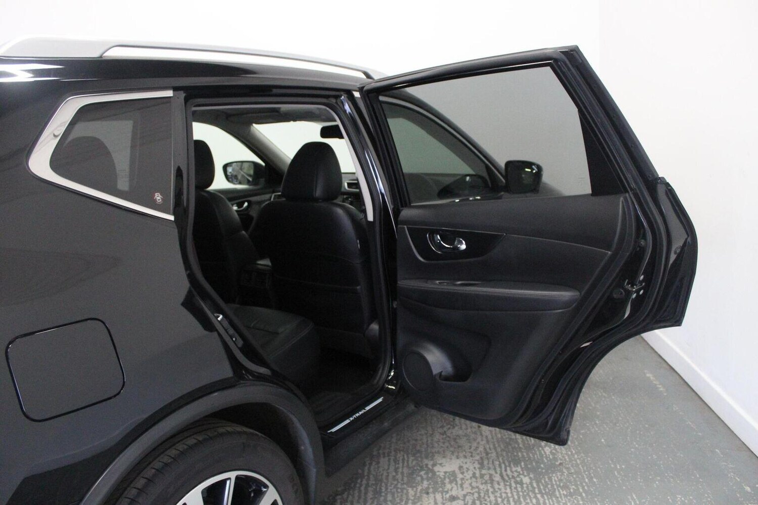 Used Nissan X-Trail 2017 for sale - 78112051: Photo 28