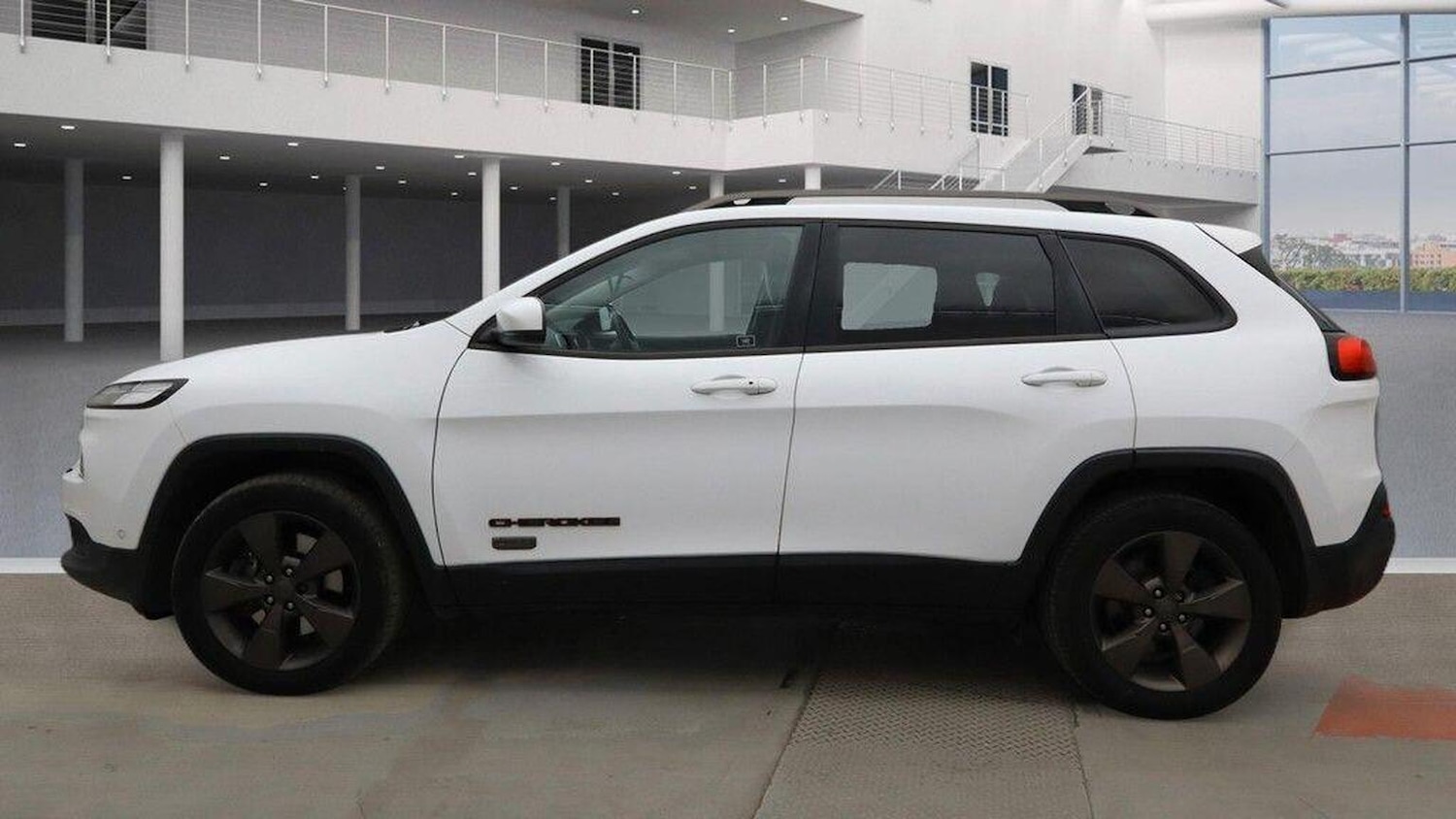 Used Jeep Cherokee 2016 for sale - 77675683: Photo 8