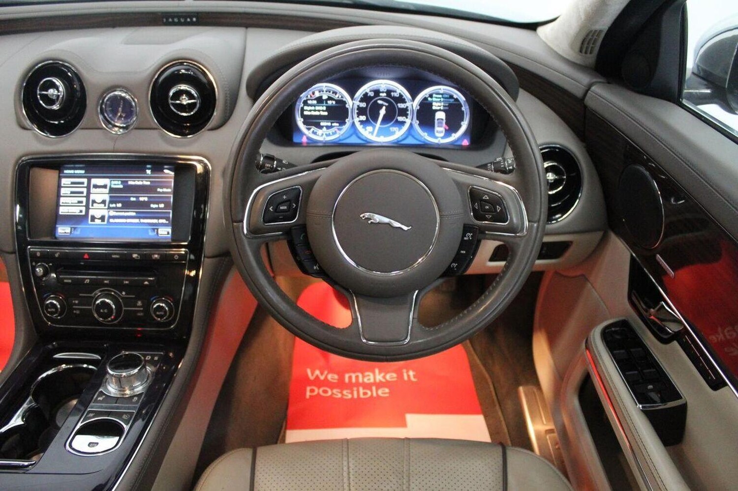 Used Jaguar XJ 2011 for sale - 77464590: Photo 51