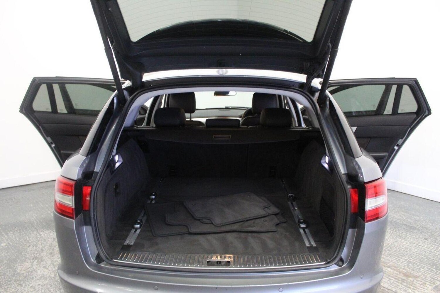 Used Jaguar XF 2014 for sale - 77465034: Photo 22