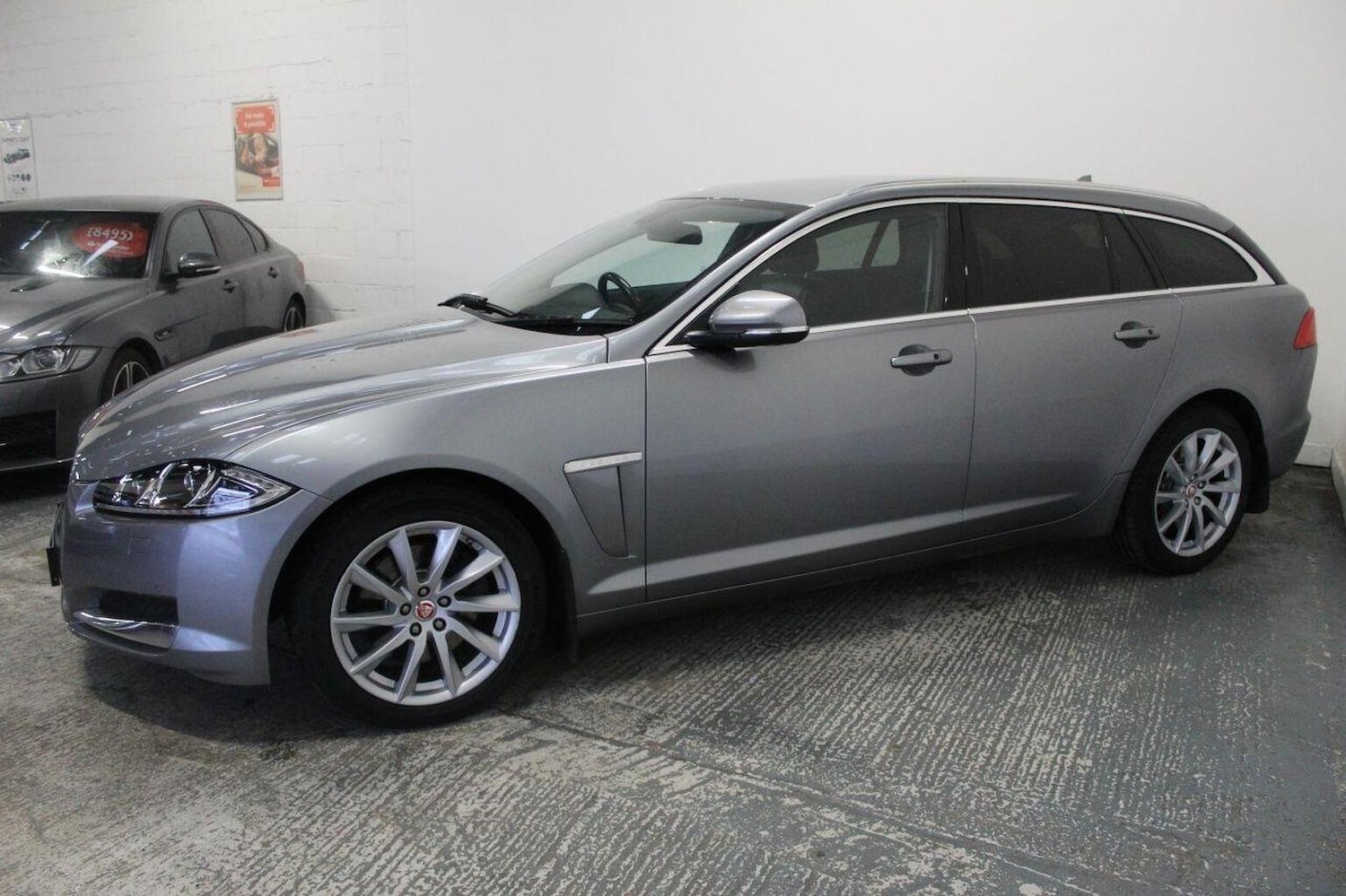 Used Jaguar XF 2014 for sale - 77465034: Photo 4