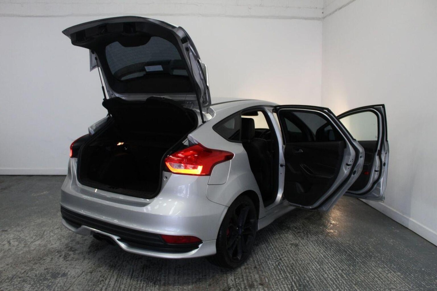 Used Ford Focus 2016 for sale - 77465108: Photo 19