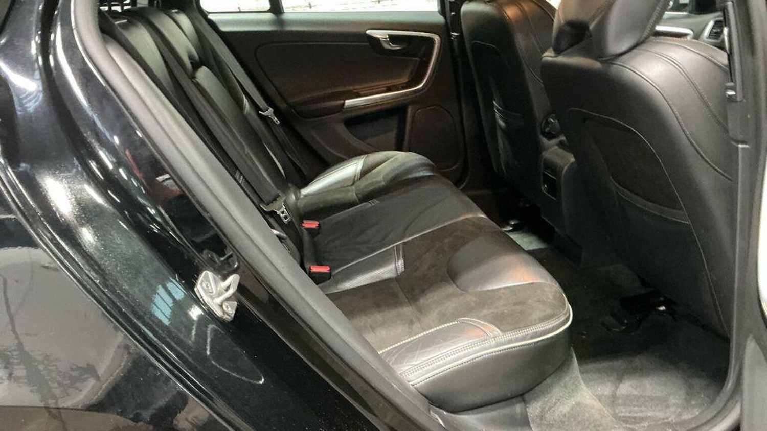 Used Volvo V60 2014 for sale - 77289226: Photo 10