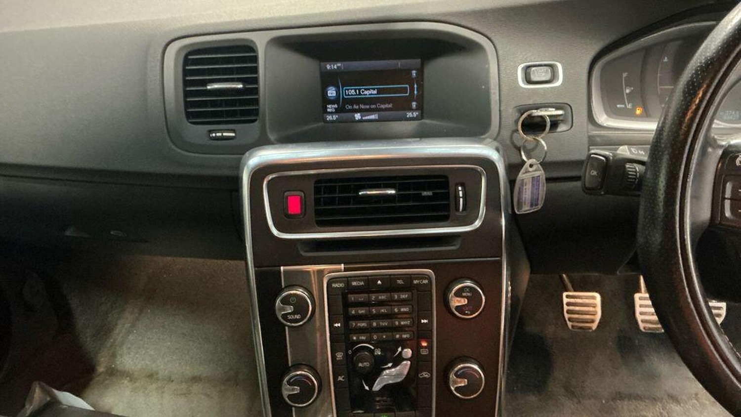 Used Volvo V60 2014 for sale - 77289226: Photo 11