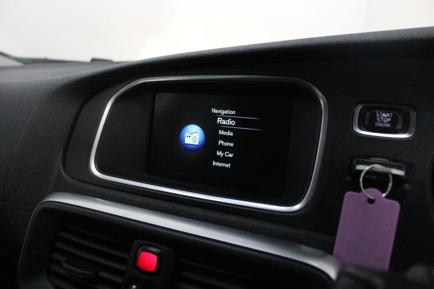 Used Volvo V60 2014 for sale - 77289226: Photo 37