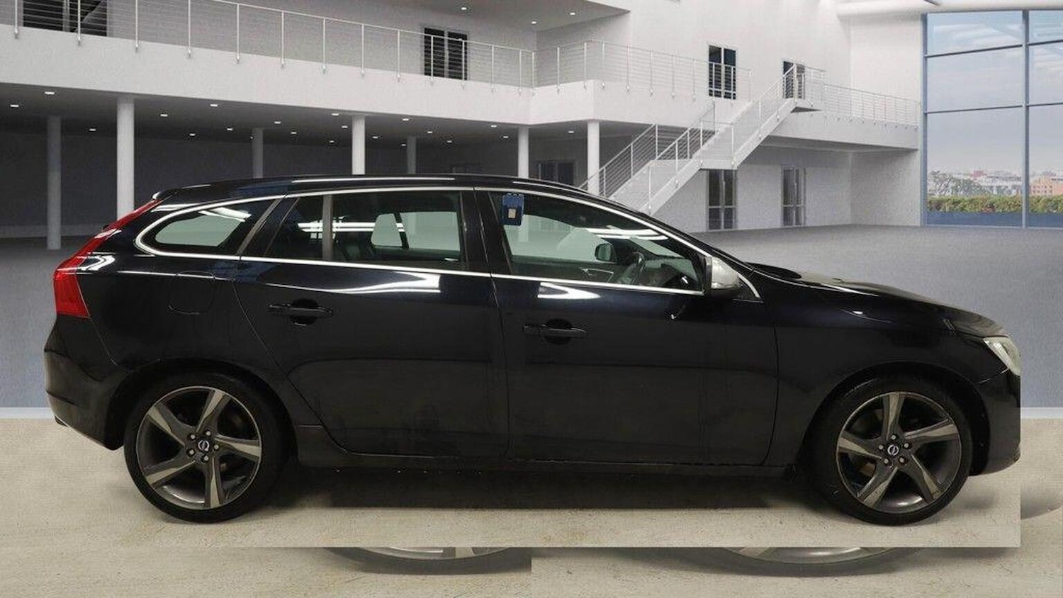 Used Volvo V60 2014 for sale - 77289226: Photo 7