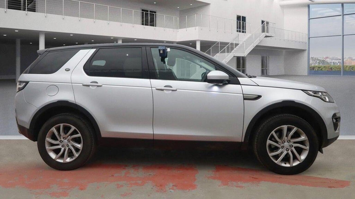 Used Land Rover Discovery Sport 2017 for sale - 76588457: Photo 9