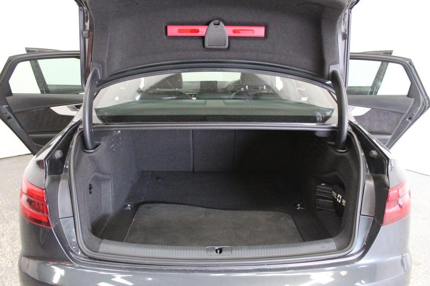 Used Audi A4 2016 for sale - 77370722: Photo 24