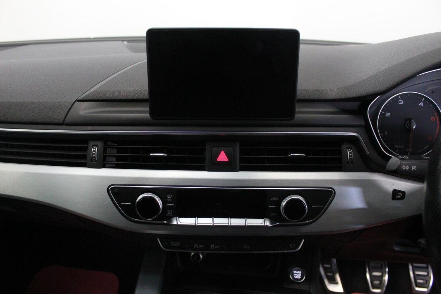 Used Audi A4 2016 for sale - 77370722: Photo 33