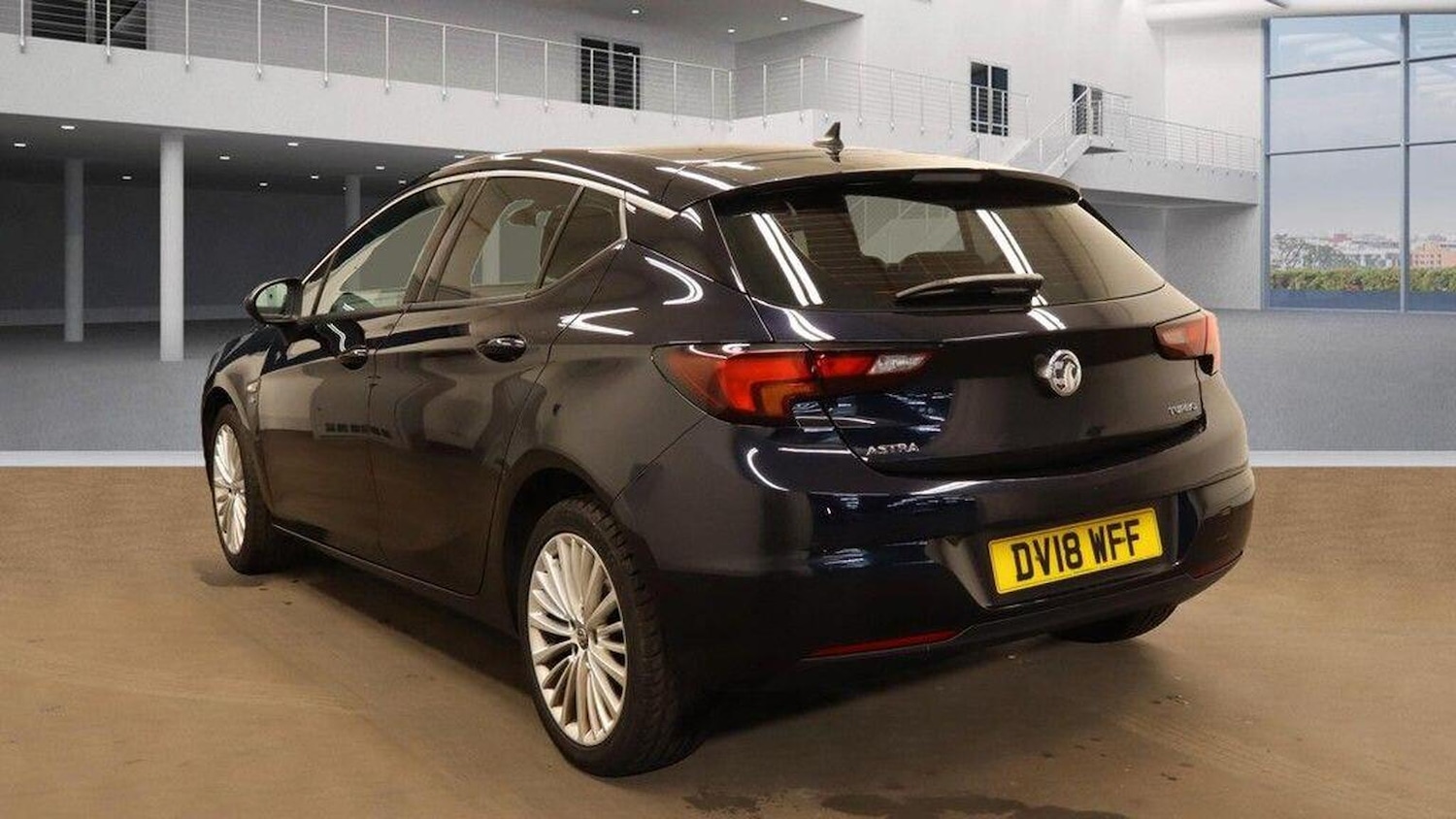 Used Vauxhall Astra 2018 for sale - 76449408: Photo 4